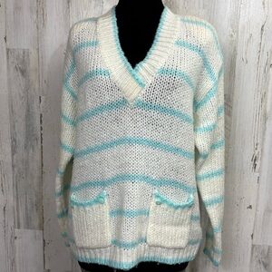 Rouge by Helium Vintage 80’s Cozy White and‎ Blue Striped Sweater